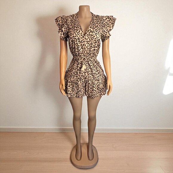 Leopard Women Button Ruffle Romper - Picture 4 of 8